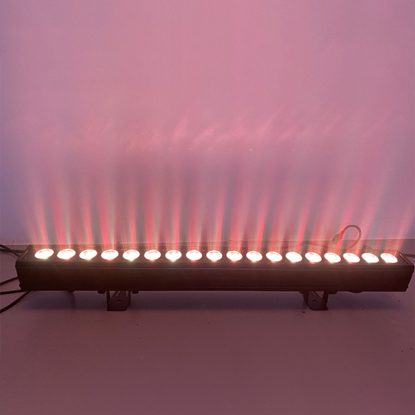 PIXEL BAR DESON LW-601 point control 18x4in1 IP65 led wall washer