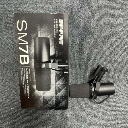 Микрофон REPLIC SM7B